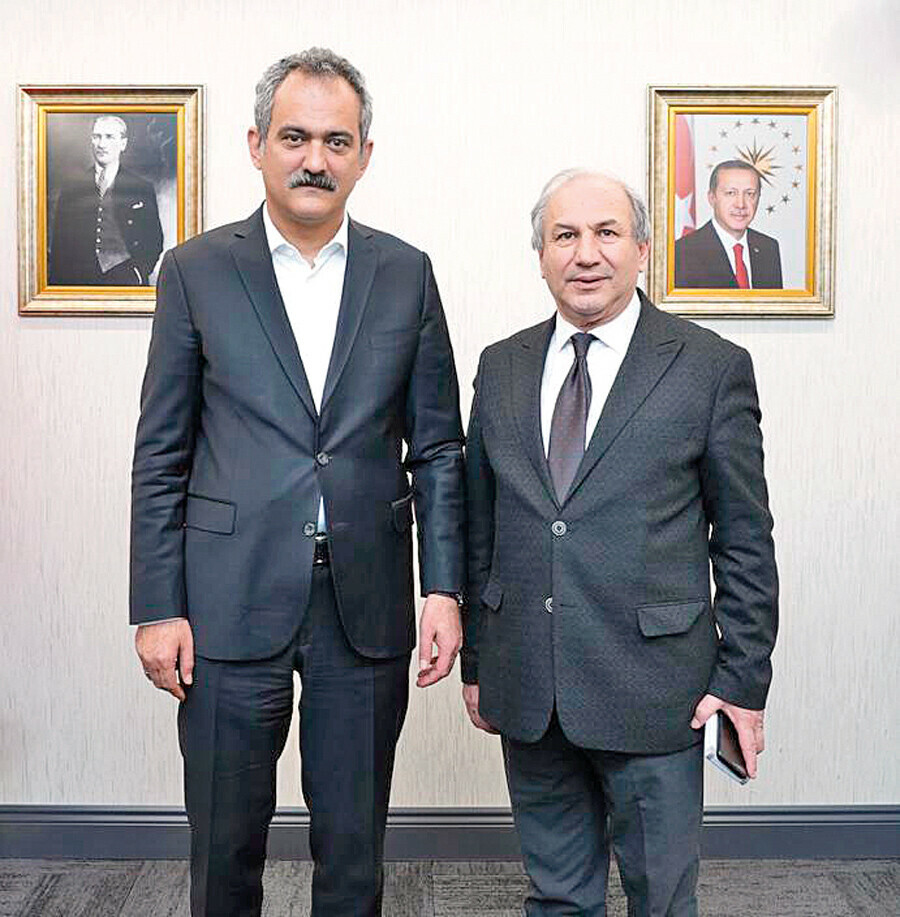 Bakan Özer, muhalefetin eğitim vaatlerini eleştirdi: Lise 3 yıla düşerse atama neye yarar Bakan Özer, muhalefetin eğitim vaatlerini eleştirdi: Lise 3 yıla düşerse atama neye yarar