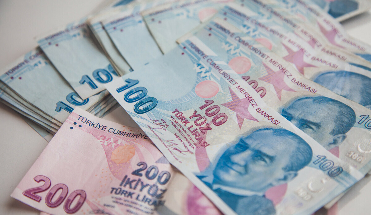 Emeklilikte az primle yüksek maaş avantajı: 1261 gün kuralı değişiyor