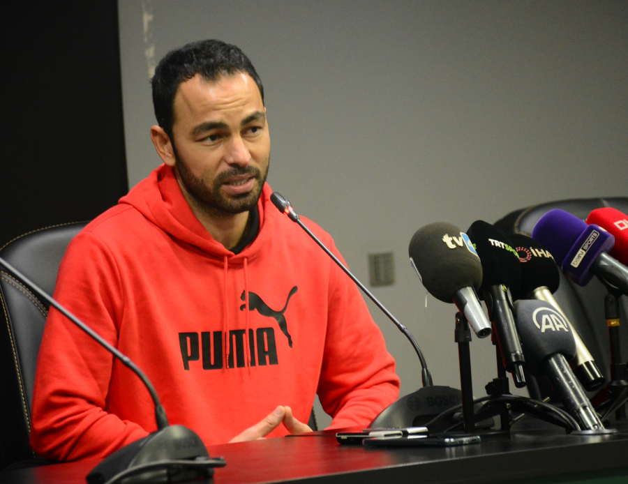 Fenerbahçe'ye açık kapı bırakan Selçuk İnan, yaşadığı pişmanlığı açıkladı: Kendime kızıyorum