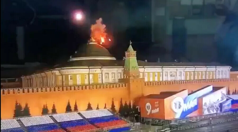 Duyanlar kulaklarına inanamadı: Putin'i korumak için öyle bir şey önerdi ki... Duyanlar kulaklarına inanamadı: Putin'i korumak için öyle bir şey önerdi ki...