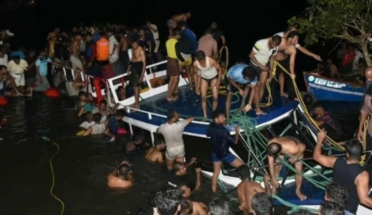 Turistik tekne alabora oldu: 22 kişi öldü Turistik tekne alabora oldu: 22 kişi öldü