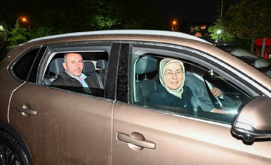 Yalova'nın Togg sevgisi: Vatandaşlar izdihama neden oldu Yalova'nın Togg sevgisi: Vatandaşlar izdihama neden oldu