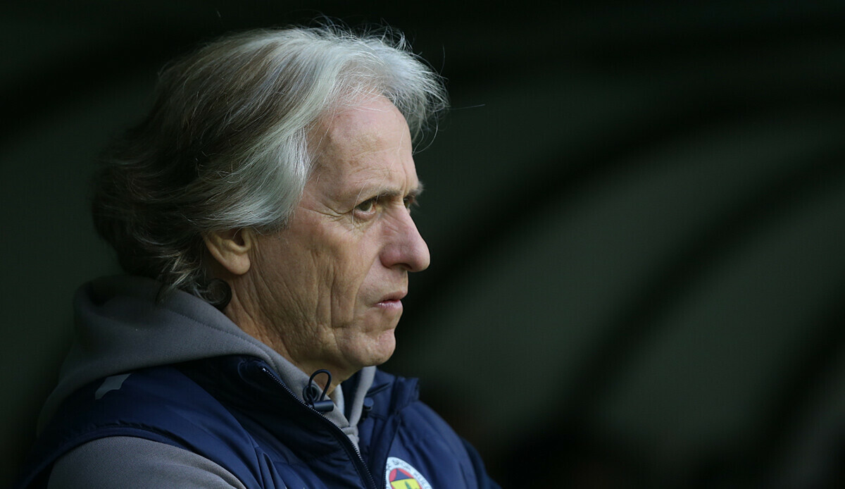 Fenerbahçe&#039;de problem ortada: Jesus otobüsü devirdi