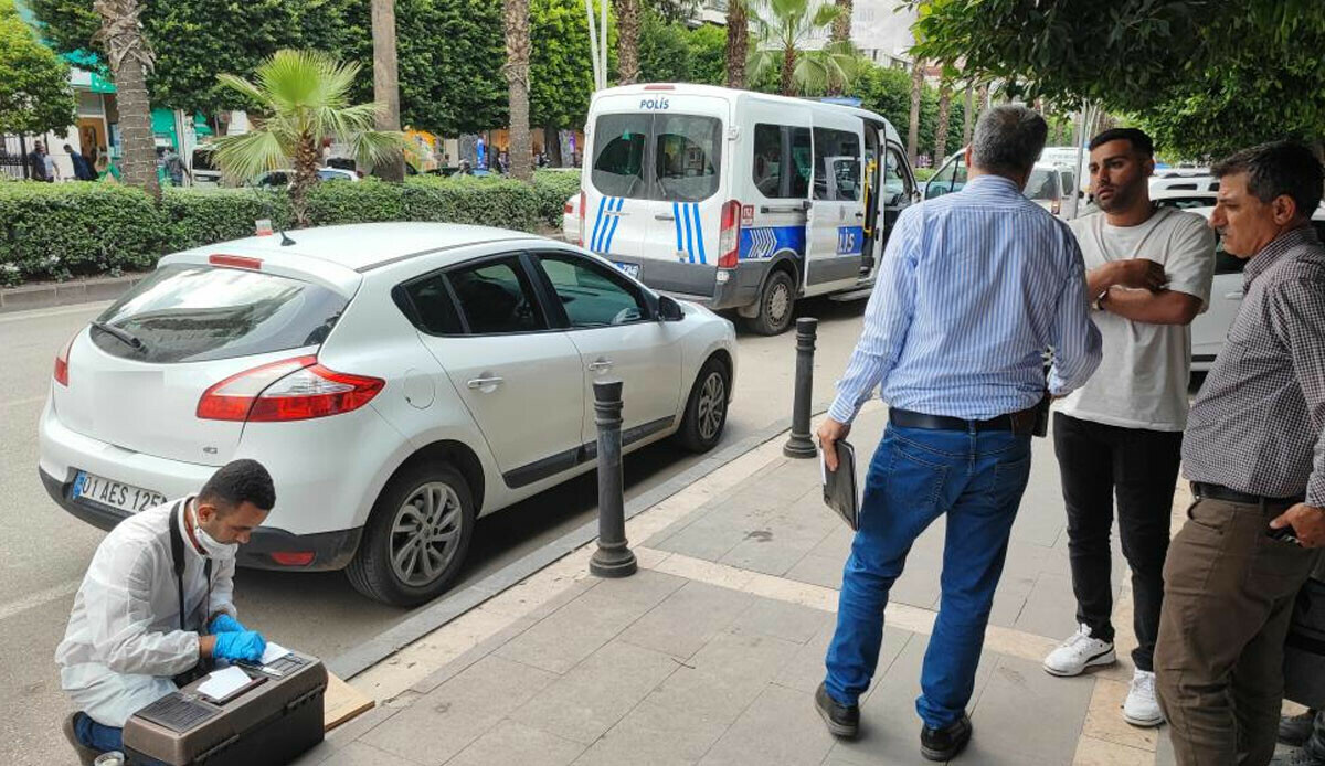 Bankadan 1 milyon 554 bin lira çekip gezmeye çıkınca olanlar oldu! Bankadan 1 milyon 554 bin lira çekip gezmeye çıkınca olanlar oldu!