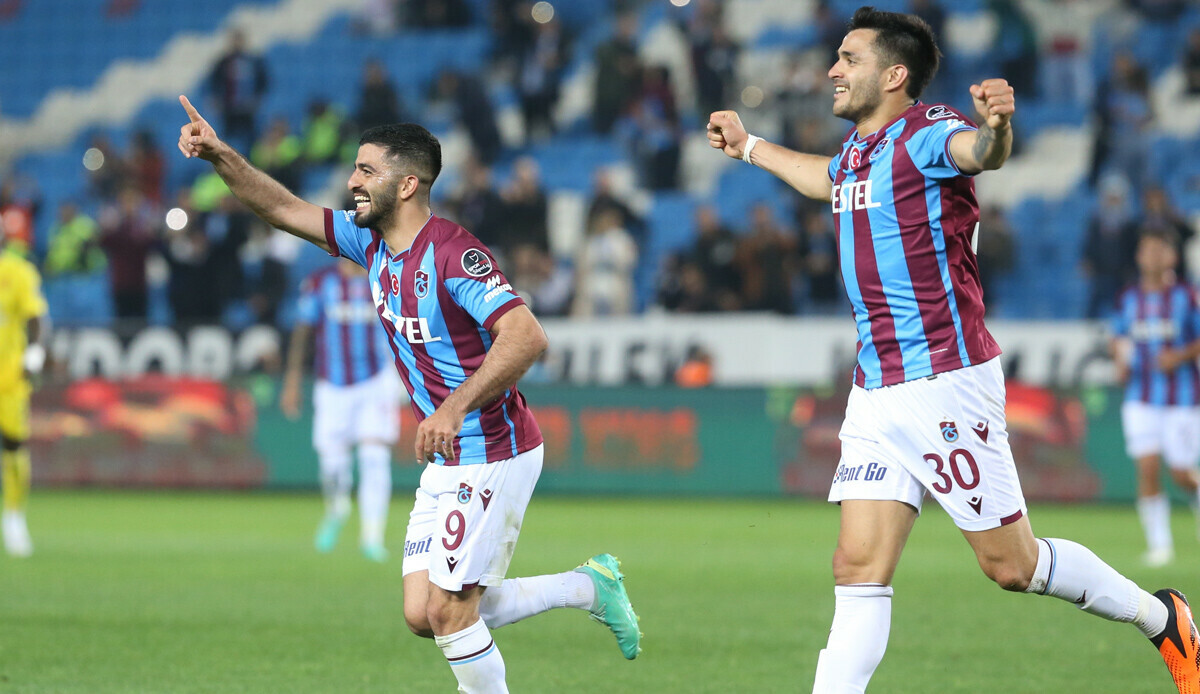 Fırtına'nın dönüşü: Kayıp Trabzonspor 5 maç sonra galip geldi Fırtına'nın dönüşü: Kayıp Trabzonspor 5 maç sonra galip geldi