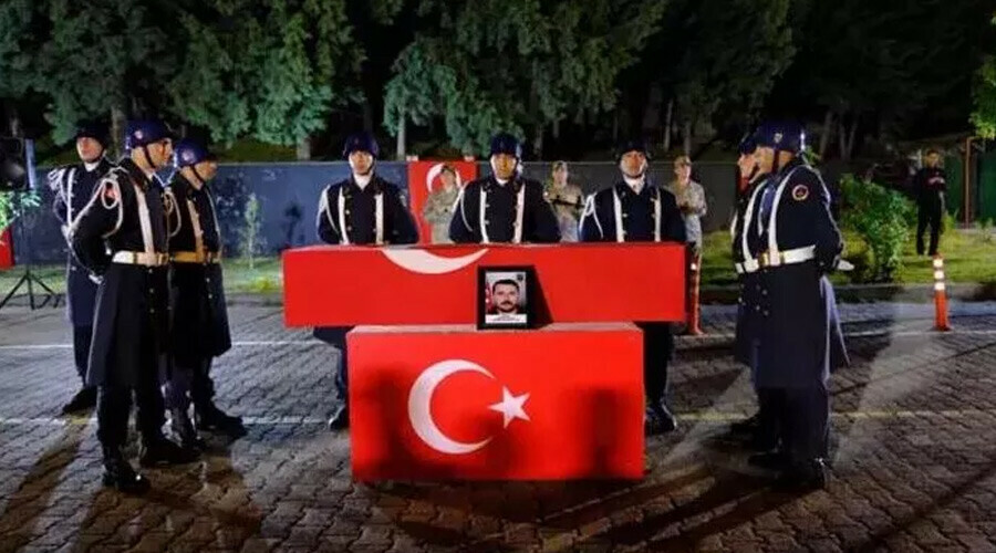 Son dakika! Pençe-Kaplan bölgesinden acı haber: Güvenlik korucusu şehit oldu