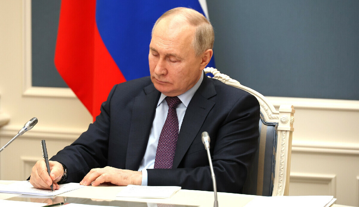 Putin'den NATO'ya askeri mesaj: AKKA'nın fesih sürecini başlattı Putin'den NATO'ya askeri mesaj: AKKA'nın fesih sürecini başlattı