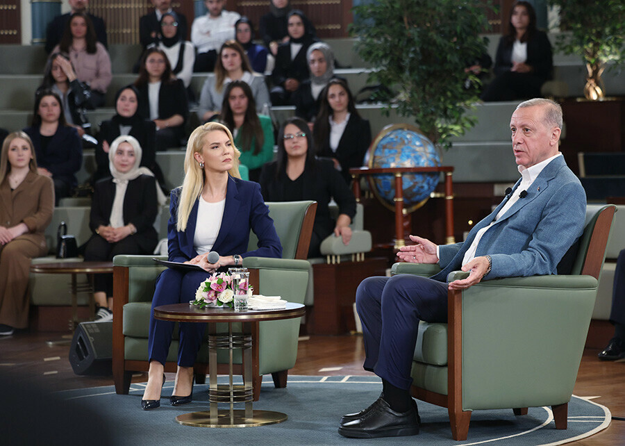 Cumhurbaşkanı Erdoğan'dan Kızılay Başkanı'na tepki: Çadır satma işine giremez Cumhurbaşkanı Erdoğan'dan Kızılay Başkanı'na tepki: Çadır satma işine giremez