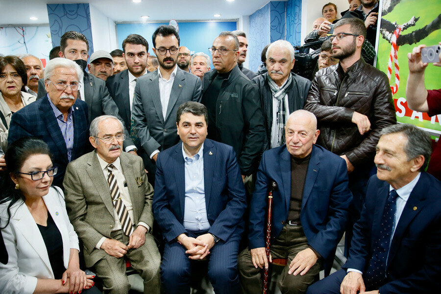 Gültekin Uysal’dan Muharrem İnce yorumu: Olumlu karşılıyorum Gültekin Uysal’dan Muharrem İnce yorumu: Olumlu karşılıyorum