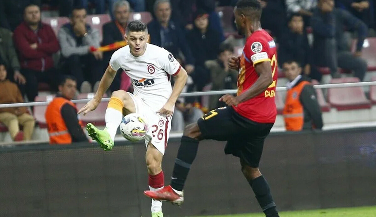 Yönetim atakta: Galatasaray&#039;da sıra Rashica&#039;da