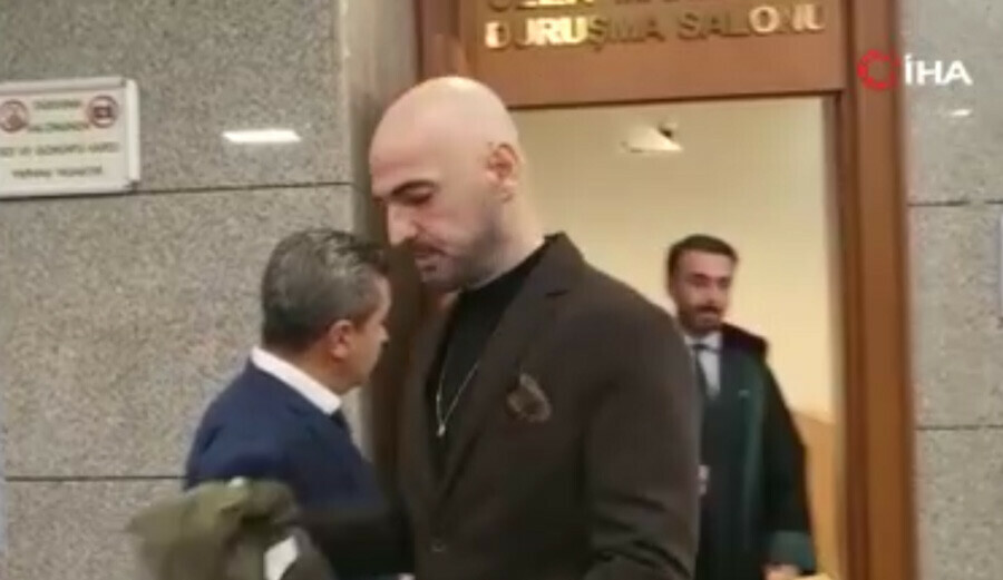 Melodi aşırdığı iddiasıyla yargılanan Soner Sarıkabadayı hakkında karar çıktı Melodi aşırdığı iddiasıyla yargılanan Soner Sarıkabadayı hakkında karar çıktı