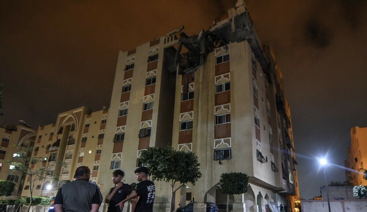 İşgalci İsrail'den Gazze'ye hava saldırısı: Çok sayıda ölü ve yaralı var İşgalci İsrail'den Gazze'ye hava saldırısı: Çok sayıda ölü ve yaralı var
