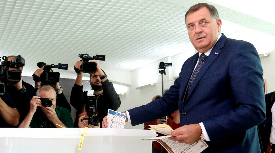 "Barış ve diyalog adamı": Bosnalı Sırp lider Dodik Cumhurbaşkanı Erdoğan’a destek mesajı verdi "Barış ve diyalog adamı": Bosnalı Sırp lider Dodik Cumhurbaşkanı Erdoğan’a destek mesajı verdi