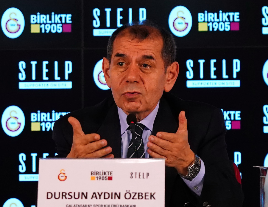 Dursun Özbek'ten Volkan Demirel'e teklif! Galatasaray depremzedeler için sahaya çıkacak Dursun Özbek'ten Volkan Demirel'e teklif! Galatasaray depremzedeler için sahaya çıkacak