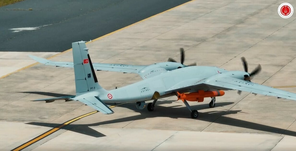 Dünyada bir ilk! AKINCI TİHA ateşledi 'ÇAKIR' tam on ikiden vurdu