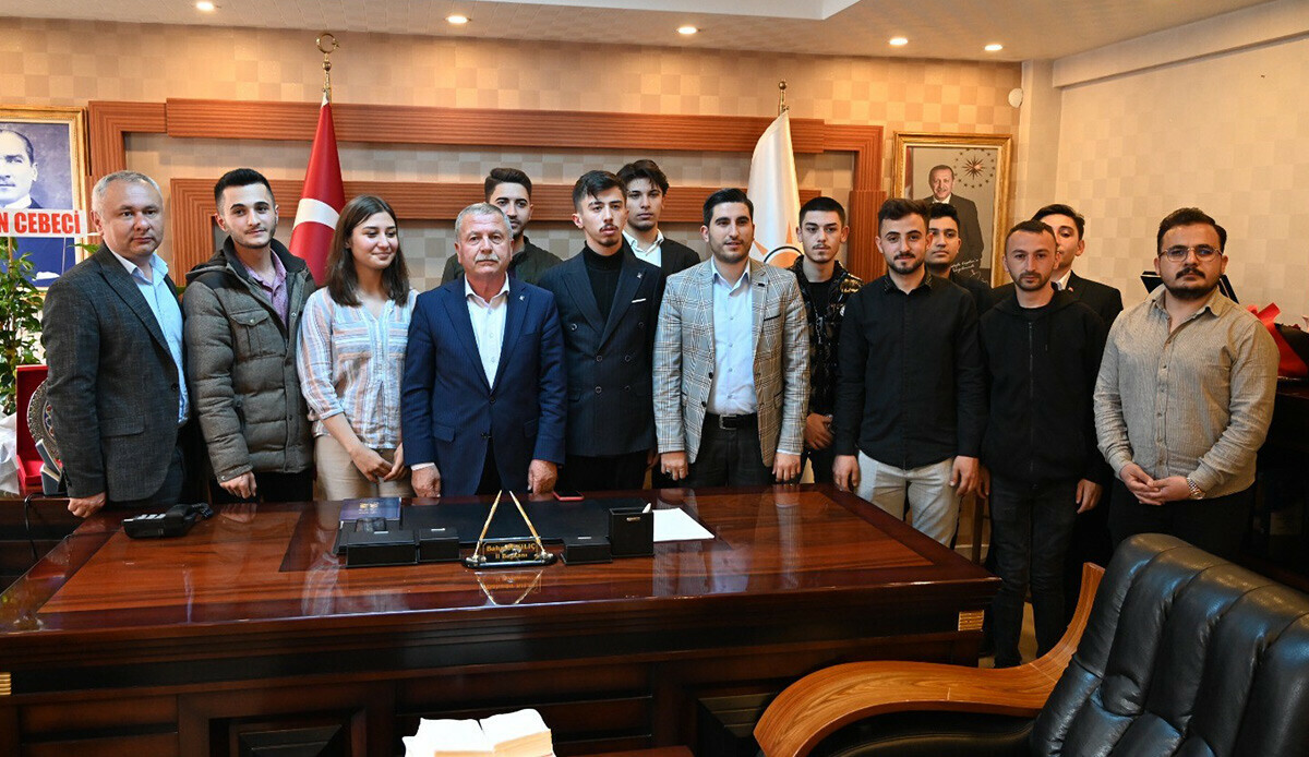 İnce adaylıktan çekildi, istifalar peş peşe geldi! Hepsi AK Parti saflarına katıldı