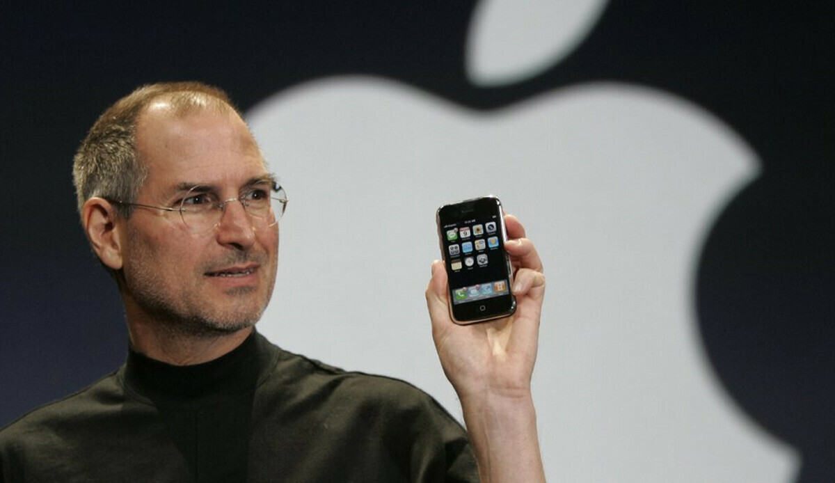 Apple&#039;ın kurucusu Steve Jobs&#039;ın imzaladığı çeke dudak uçuklatan fiyat