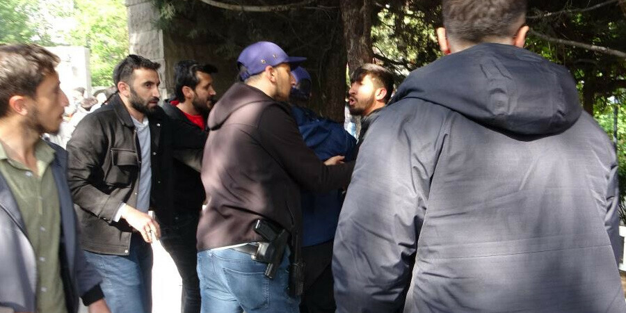 Yeşil Sol Parti mitinginde polise taş attılar: 10 gözaltı