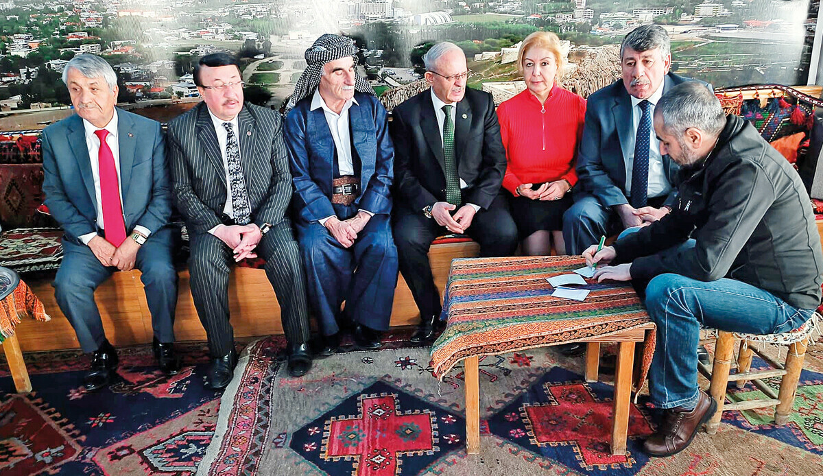 İslam dünyası ve aşiretlerden Erdoğan'a destek İslam dünyası ve aşiretlerden Erdoğan'a destek