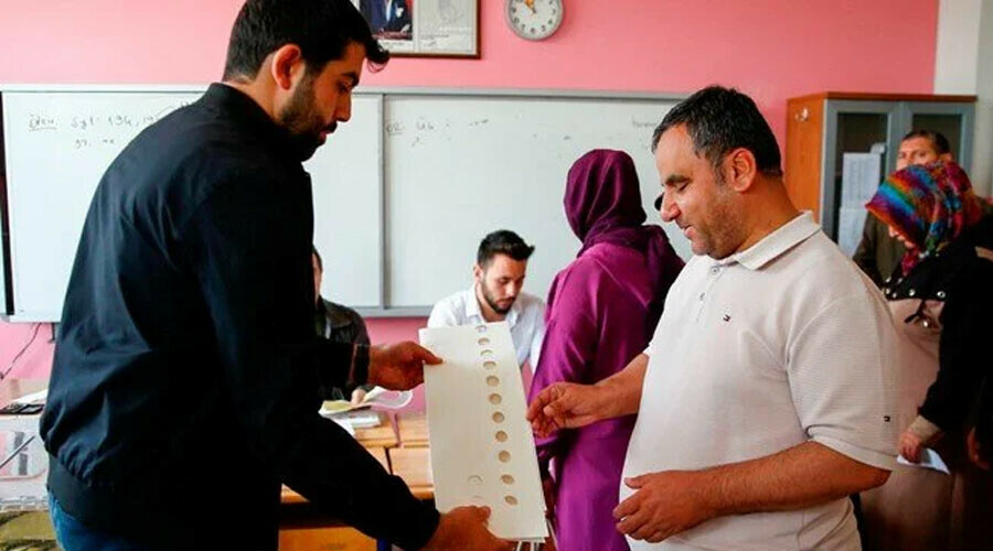 Görme engelliler nasıl oy kullanacak? Resmi Gazete'de yayımlandı: Seçim tarihinde bir ilk!