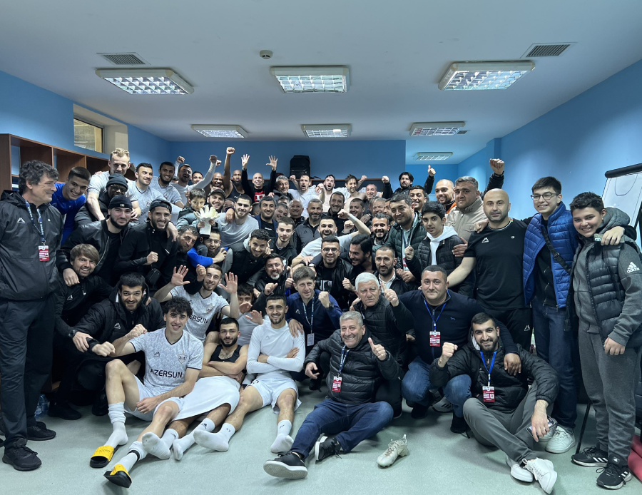 Azerbaycan'da lig şampiyonu belli oldu! Karabağ FK son 10 yılda 9. kupasını aldı