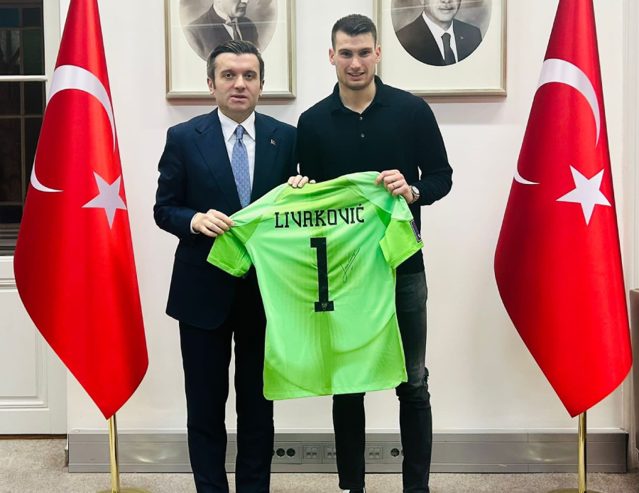 Fenerbahçe aradığı kaleciyi buldu! 2022 Dünya Kupası'na damga vurmuştu