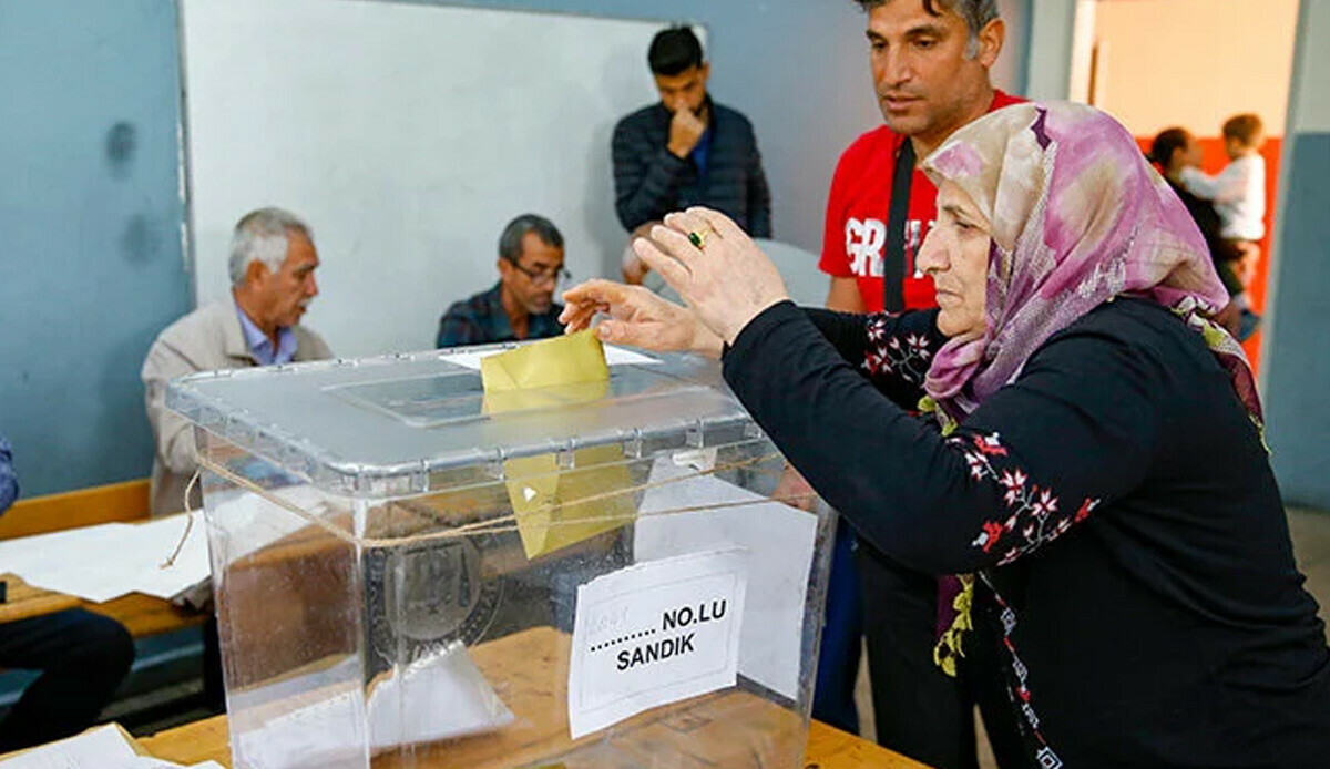 İlk oylar sandıkta! Şimdi söz millet iradesinde