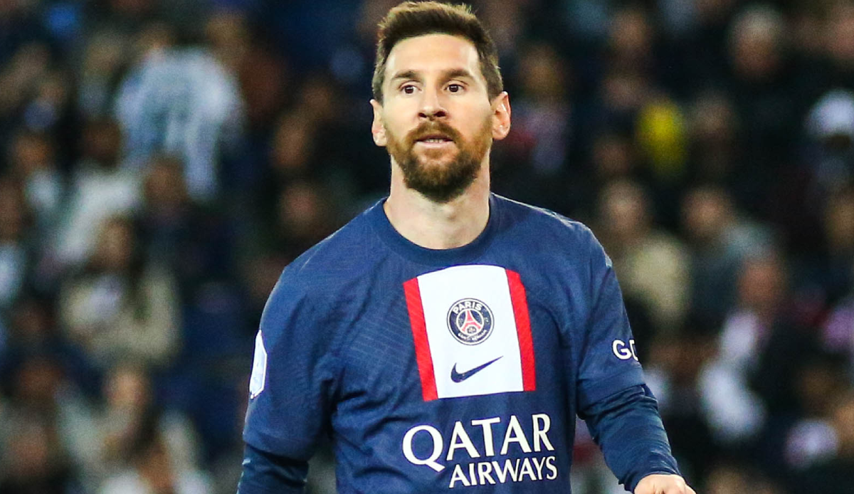 Paris'te tarihi anlar! PSG 5 gol attı ama Messi ıslıklandı Paris'te tarihi anlar! PSG 5 gol attı ama Messi ıslıklandı