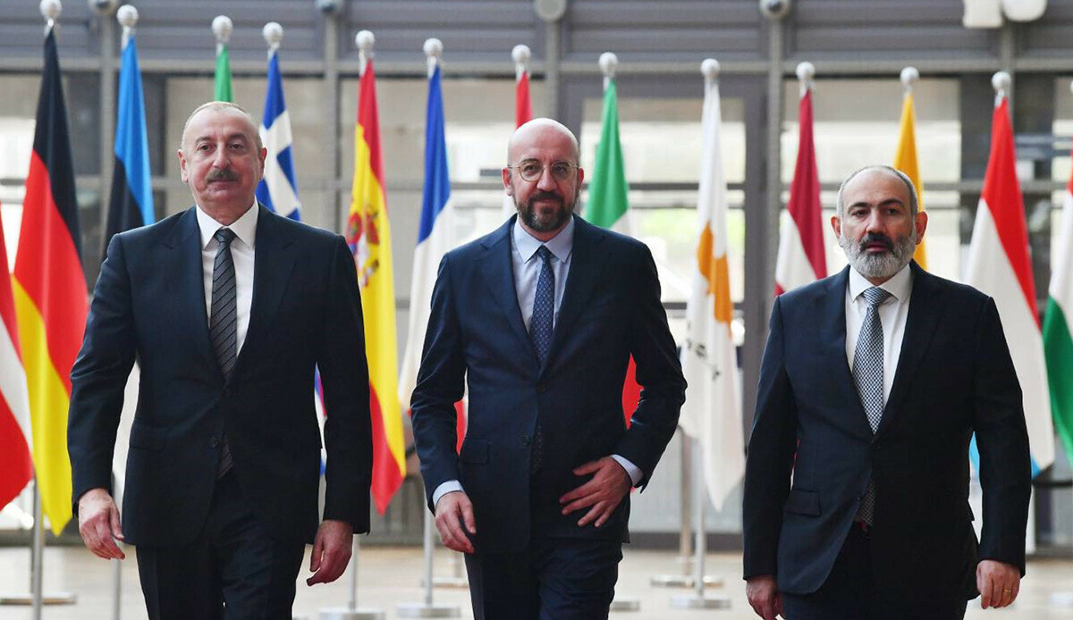 Aliyev ve Paşinyan AB Konseyi Başkanı eşliğinde Brüksel’de görüştü Aliyev ve Paşinyan AB Konseyi Başkanı eşliğinde Brüksel’de görüştü