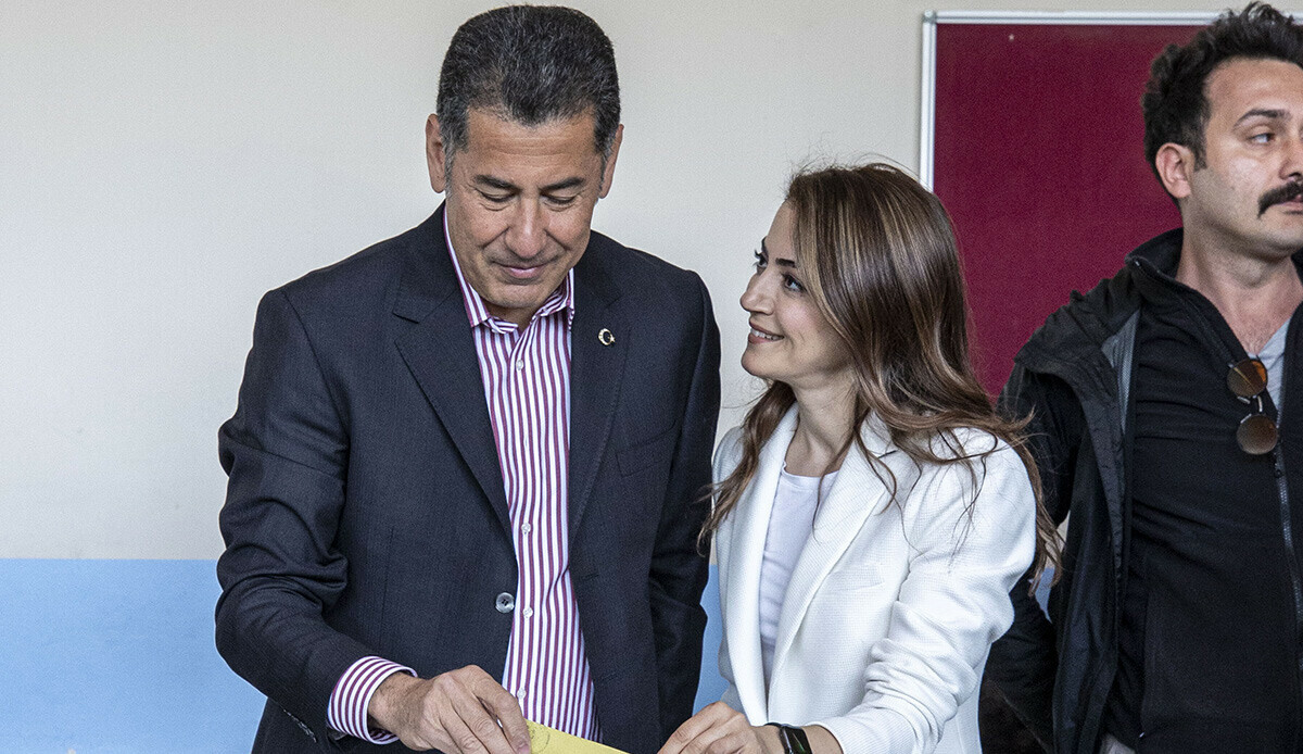 Son dakika! ATA İttifakı'nın adayı Sinan Oğan, oyunu kullandı Son dakika! ATA İttifakı'nın adayı Sinan Oğan, oyunu kullandı