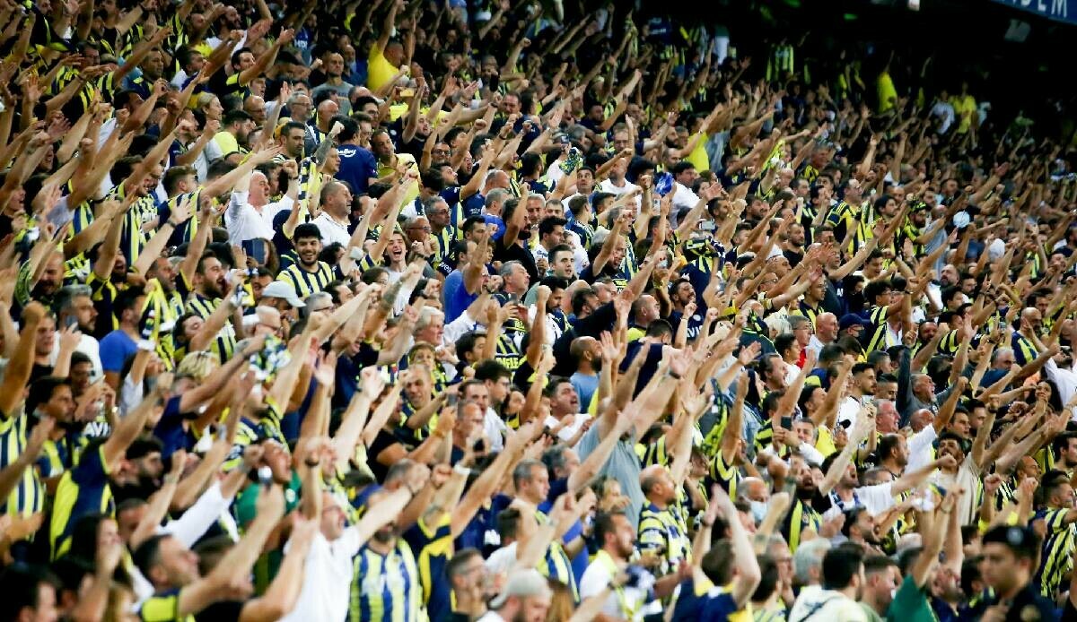 IFFHS'nin Dünya Kulüpler Sıralaması'nda ilk 30'a girebilen tek Türk takımı Fenerbahçe oldu IFFHS'nin Dünya Kulüpler Sıralaması'nda ilk 30'a girebilen tek Türk takımı Fenerbahçe oldu