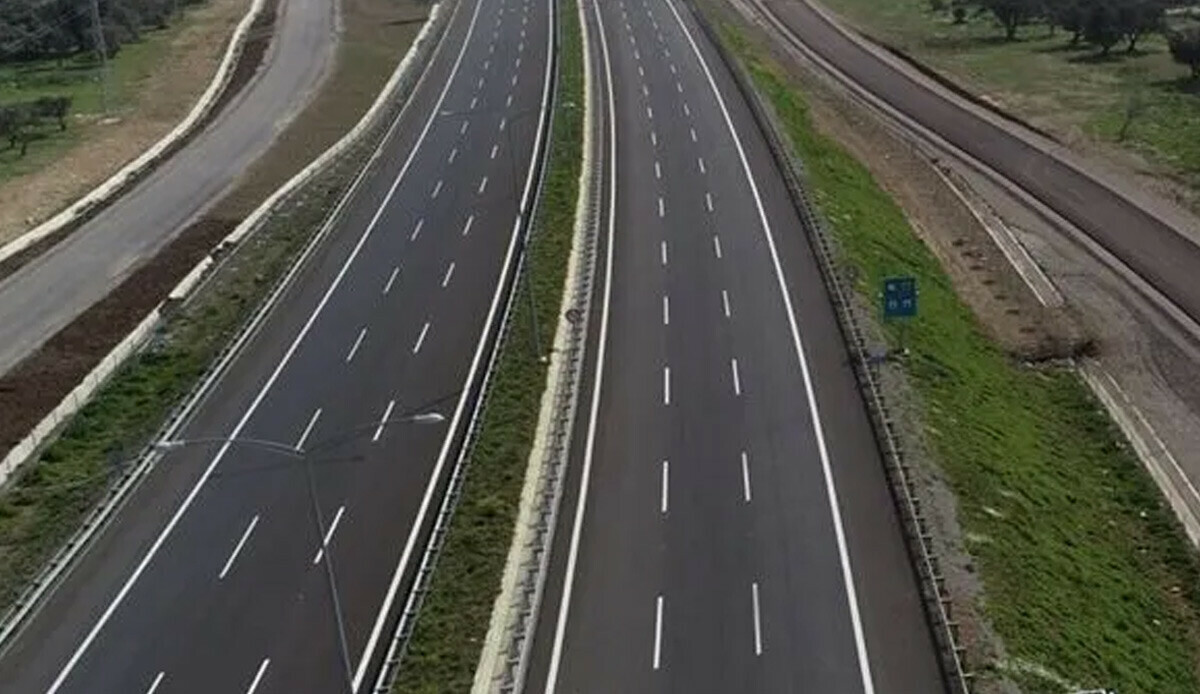 Otobanda 30 kilometre ters gitti, trafiği birbirine kattı Otobanda 30 kilometre ters gitti, trafiği birbirine kattı