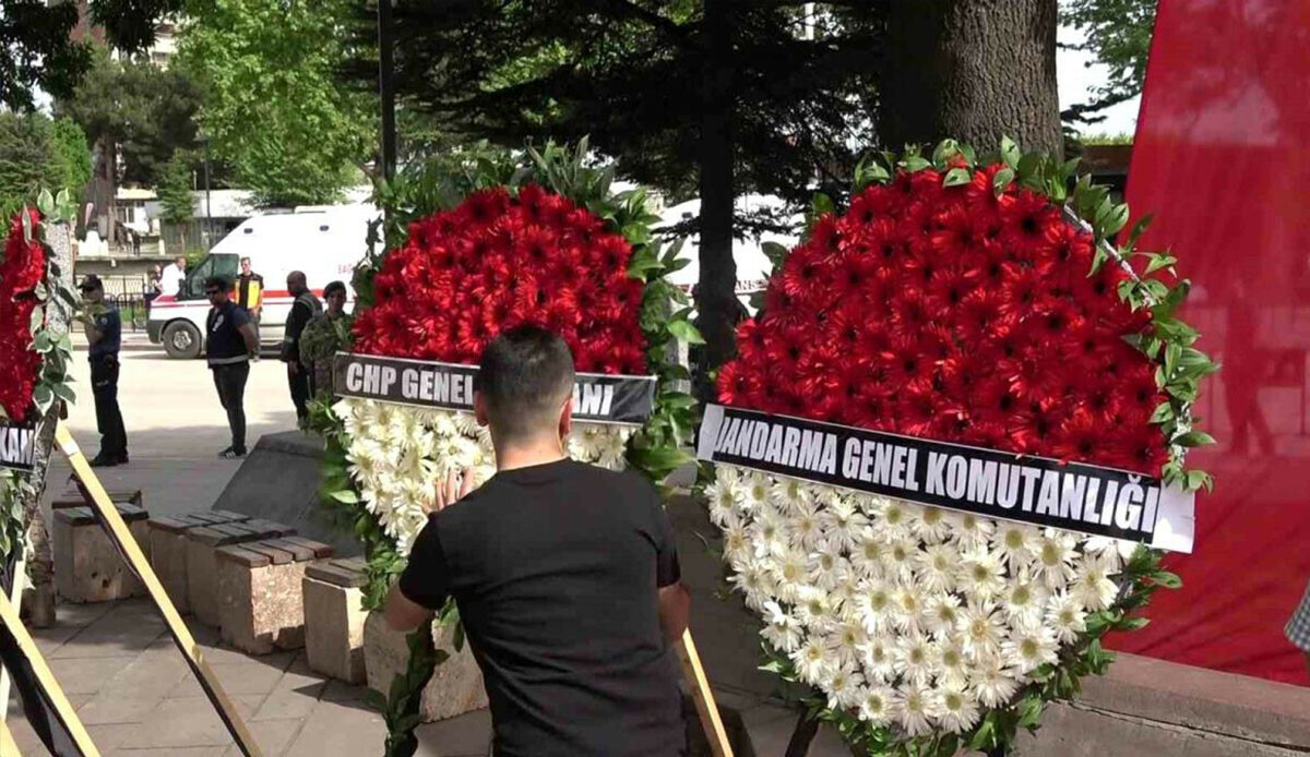 Şehit yakınlarından Kılıçdaroğlu'na soğuk duş Şehit yakınlarından Kılıçdaroğlu'na soğuk duş