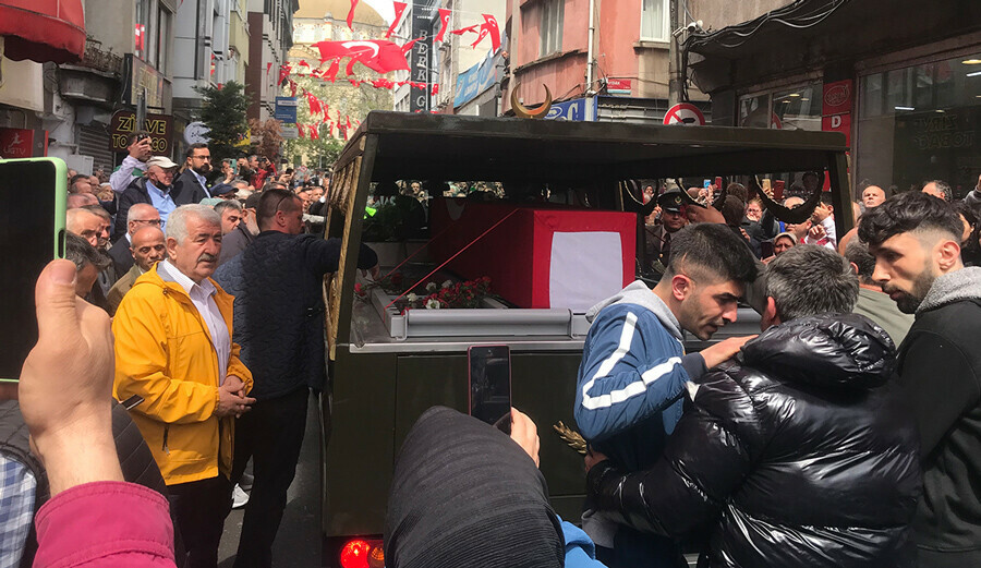 Kahramanlarımızı yüreğimize gömdük: Beş şehit dualarla uğurlandı