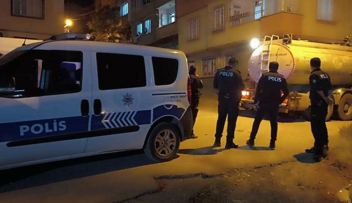 Gaziantep&#039;te vahşet! Boşanma aşamasındaki karısını sokak ortasında öldürdü