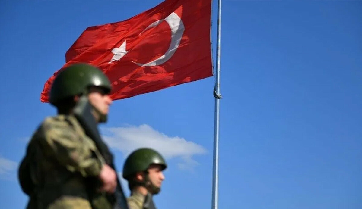 Edirne'de 5 terörist yurt dışına kaçarken yakalandı Edirne'de 5 terörist yurt dışına kaçarken yakalandı