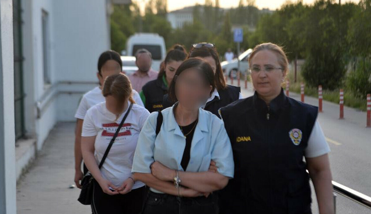 Depremzedelere 'hakaret' iddiasında hesaplar tek tek tespit edildi: Çok sayıda gözaltı var Depremzedelere 'hakaret' iddiasında hesaplar tek tek tespit edildi: Çok sayıda gözaltı var