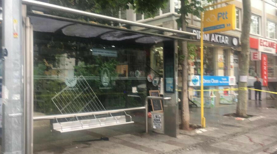 İstanbul’da bıçaklı ev sahibi dehşeti kamerada: Kiracısından 10 bin lira zam istemiş