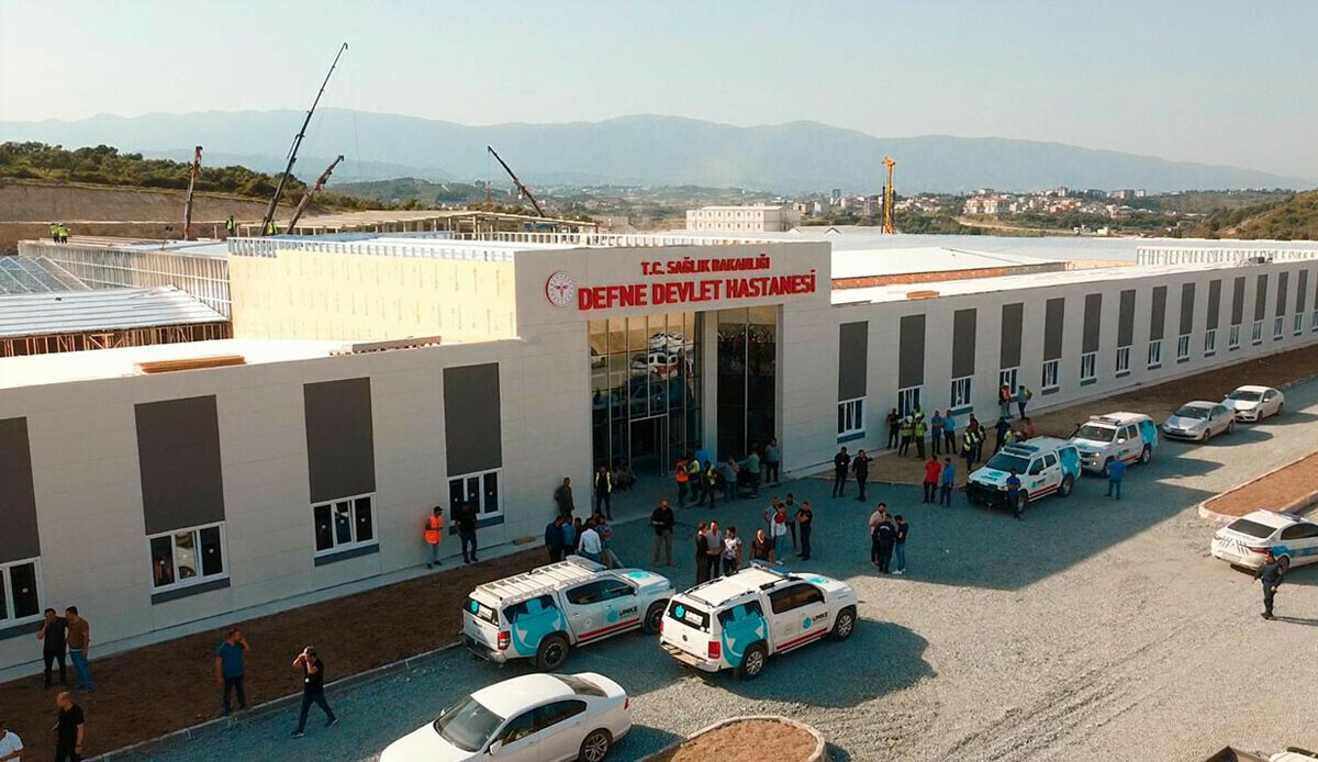 60 günde 300 yataklı inşa edilen hastane açılıyor! Tüm branşlarda hizmet verecek 60 günde 300 yataklı inşa edilen hastane açılıyor! Tüm branşlarda hizmet verecek