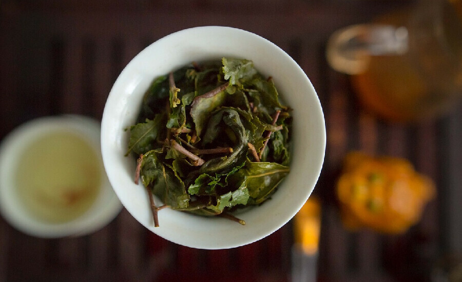 Cilt lekelerine, egzamalı ve pullu görünüme son veriyor! Sadece sürmek yetiyor