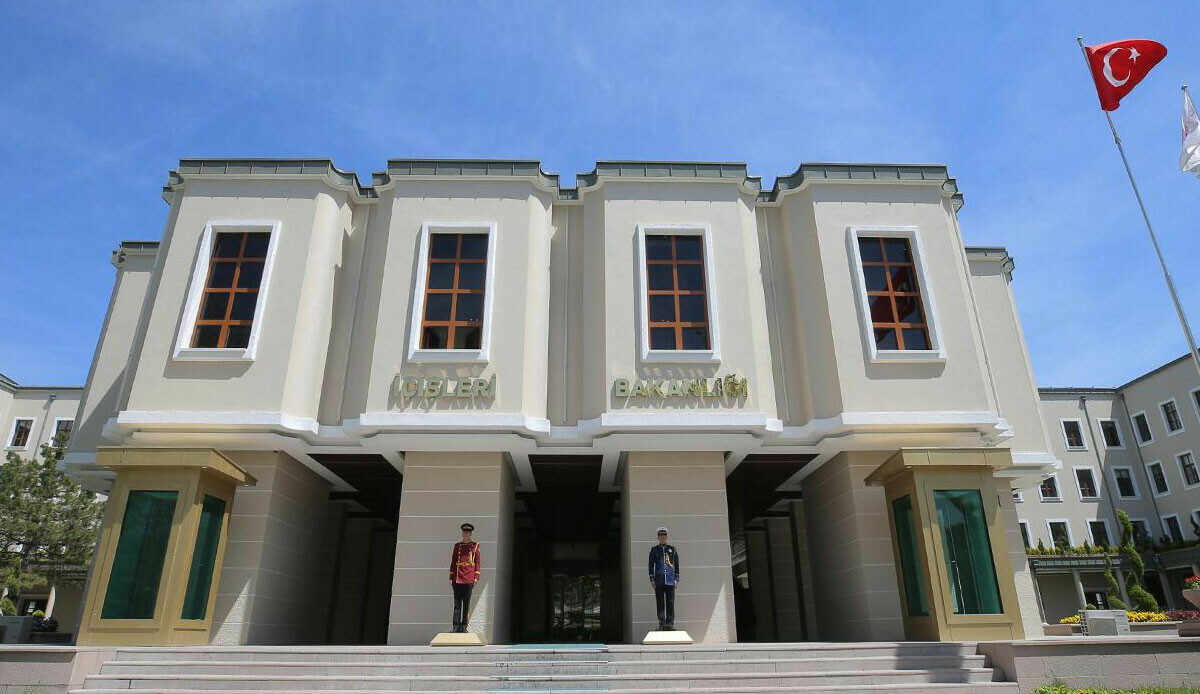 Son dakika: İçişleri Bakanlığı'ndan 'Afetzede' genelgesi Son dakika: İçişleri Bakanlığı'ndan 'Afetzede' genelgesi