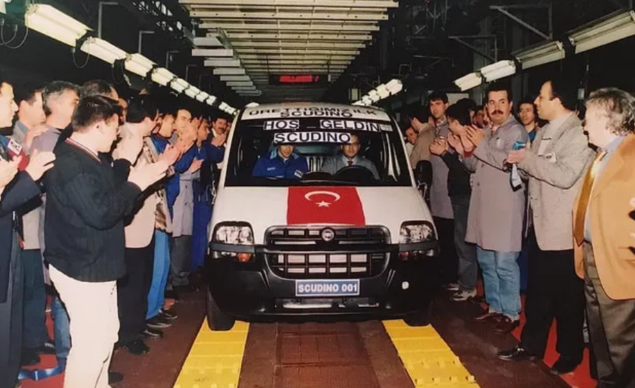 Fiat Doblo 2023 üretimi durdu mu? Fiat Doblo üretimi ne zaman bitecek? Fiat Doblo yerine ne üretilecek?