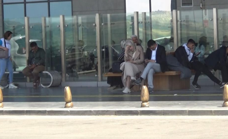 Gaziantep Havalimanı’nda uçuşlar iptal mi? Gaziantep Havalimanı’nda ne oldu? Gaziantep Havalimanı’nda uçuşlar iptal mi? Gaziantep Havalimanı’nda ne oldu?