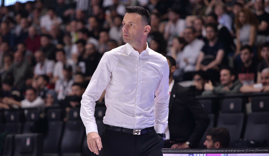 Beşiktaş Emlakjet Onvo Büyükçekmece Basketbol'u 107-69 mağlup ederek ligde kalmayı başardı Beşiktaş Emlakjet Onvo Büyükçekmece Basketbol'u 107-69 mağlup ederek ligde kalmayı başardı