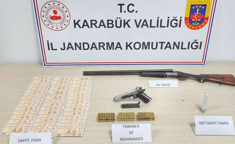 Emniyetten tefecilik ve uyuşturucu operasyonu: 2 tutuklama Emniyetten tefecilik ve uyuşturucu operasyonu: 2 tutuklama