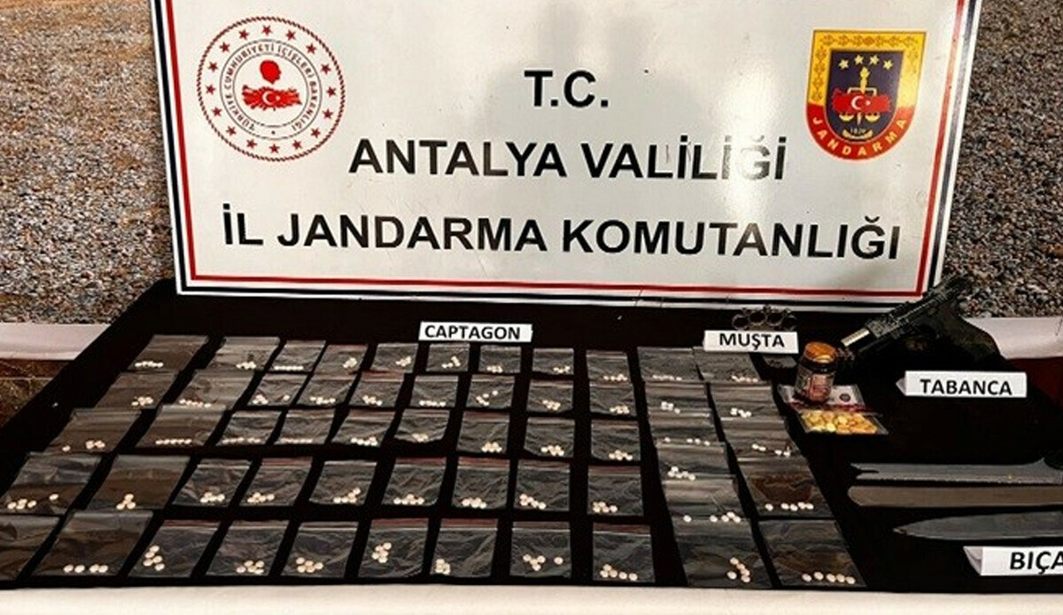 Uyuşturucu tacirlerine göz açtırılmıyor: Antalya'da 33 kişi tutuklandı
