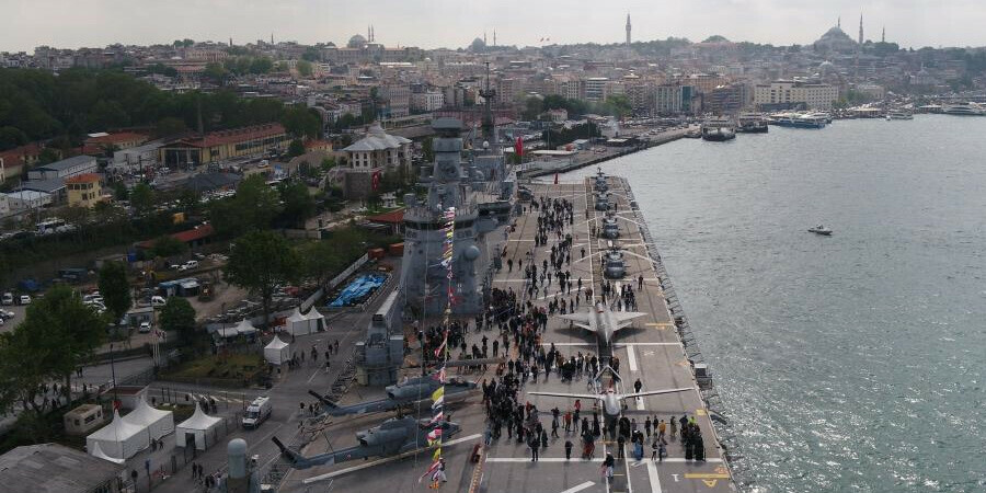 TCG Anadolu'yu 6 günde 40 bin 324 kişi ziyaret etti TCG Anadolu'yu 6 günde 40 bin 324 kişi ziyaret etti