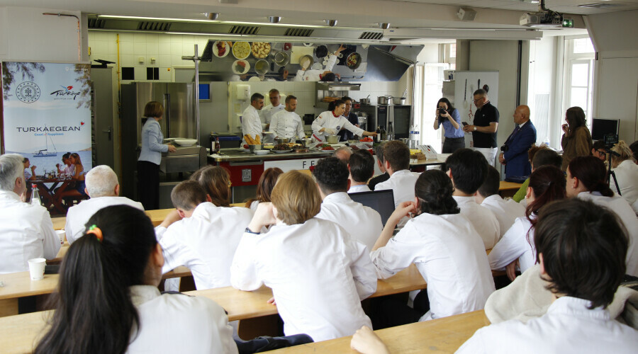 Fransa’daki asırlık gastronomi okulu Ferrandi'ye Türk mutfağı damgası