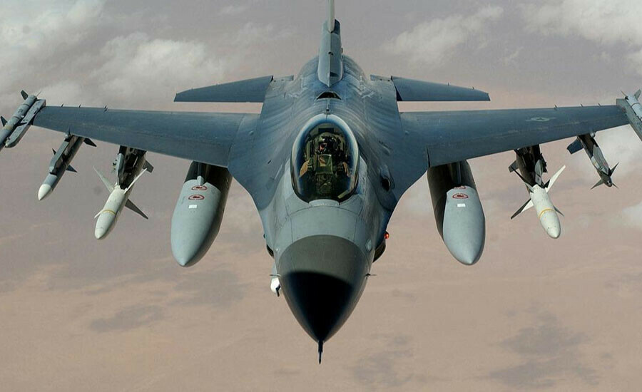 Savaşın seyrini değiştirecek hamle! Pilotlara F-16 eğitimi verilecek Savaşın seyrini değiştirecek hamle! Pilotlara F-16 eğitimi verilecek