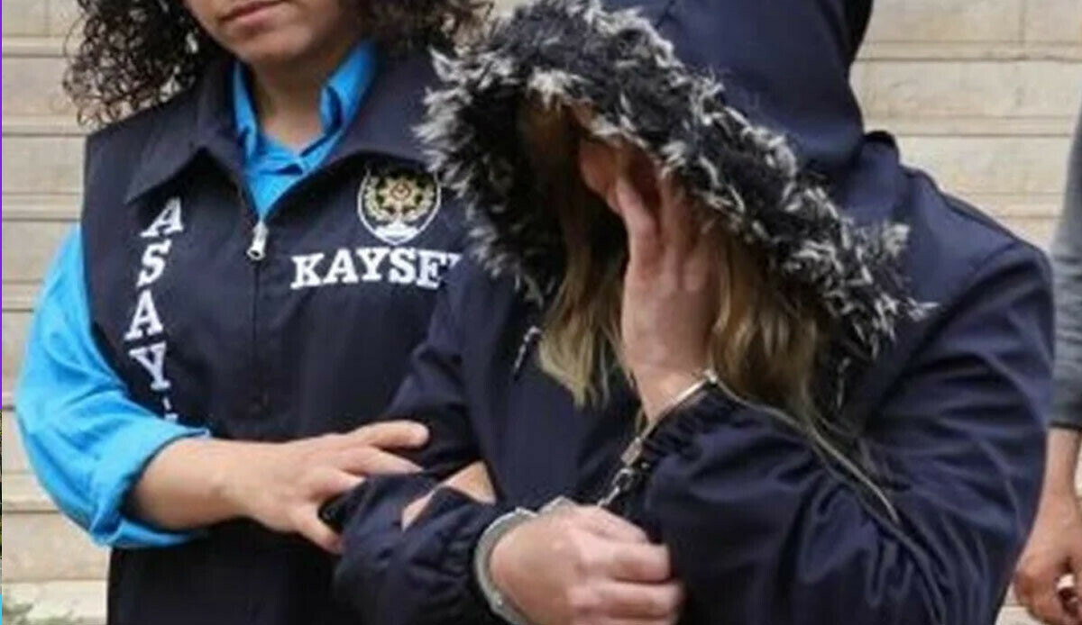 15 yıl hapis cezasıyla aranan hükümlü bazada yakalandı 15 yıl hapis cezasıyla aranan hükümlü bazada yakalandı